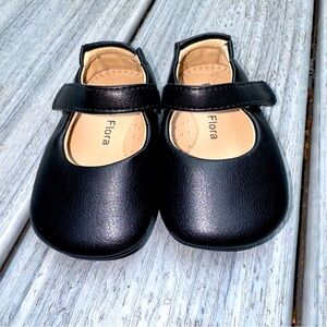 Adorable Felix and Flora Baby Crib / Walking Shoes Classic Mary Jane NWOT SB#1